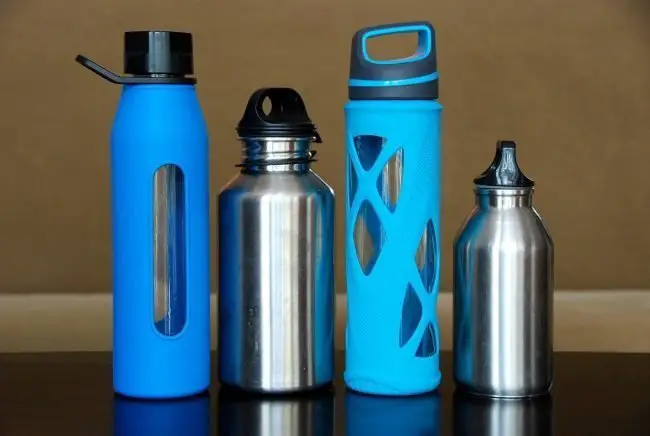6 Best Reusable Items For Travelers On-the-go